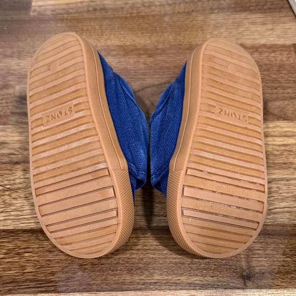 Stonz Navy Blue Kids Sneakers - Picture 6 of 6